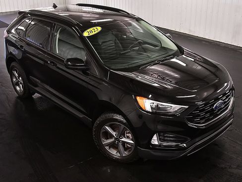 Used 2023 Ford Edge SEL w/ Sport Appearance Package AWD/4WD image 14
