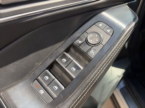 Used 2021 Nissan Rogue Platinum FWD image 11