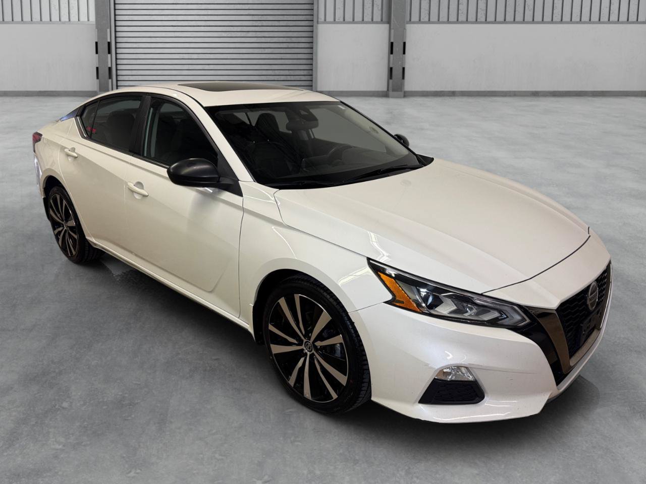 Used 2021 Nissan Altima 2.5 SR w/ SR Premium Package AWD/4WD image 29