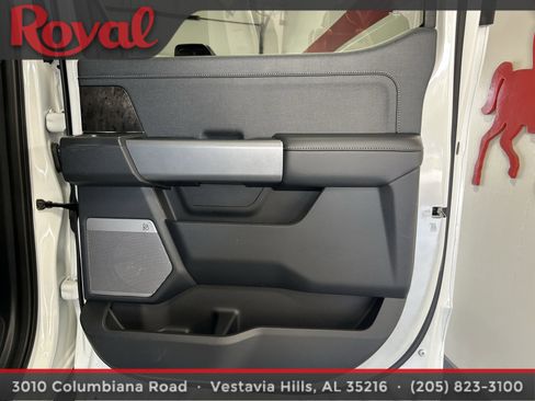 Used 2024 Ford F350 Lariat w/ Lariat Ultimate Package image 11