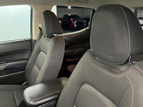 Used 2017 GMC Canyon SLE w/ Nightfall Edition RWD image 17