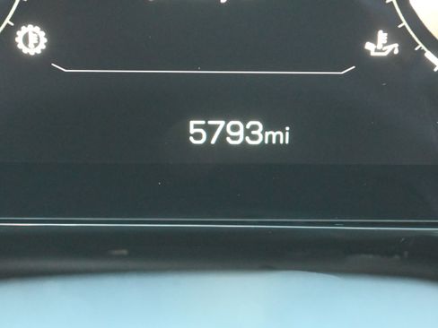 Used 2025 GMC Yukon AT4 w/ AT4 Premium Package image 23