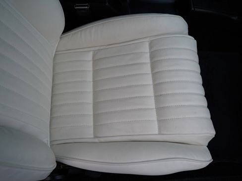 Used 1993 Ford Mustang LX image 60