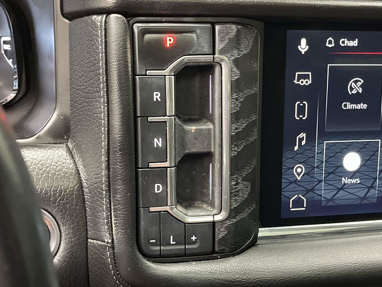 Used 2023 GMC Yukon XL Denali AWD/4WD image 27