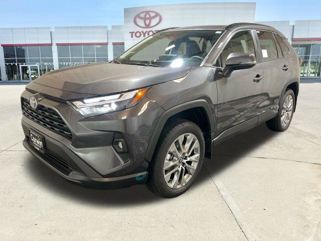 Used 2025 Toyota RAV4 XLE Premium w/ Weather Package AWD/4WD image 4
