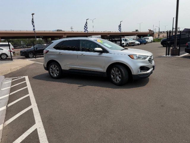 Used 2019 Ford Edge Titanium AWD/4WD image 14