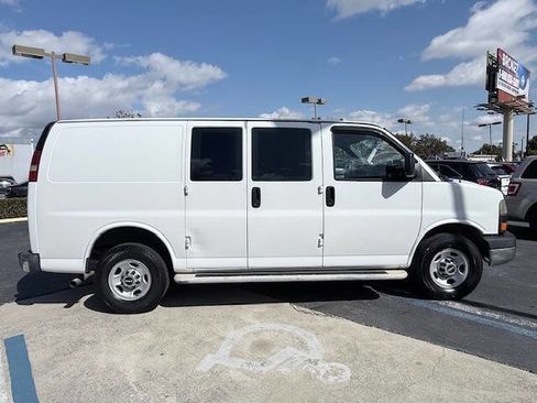 Used 2014 GMC Savana 2500 2500 3dr Cargo Van image 4