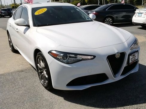 Used 2017 Alfa Romeo Giulia AWD w/ Cold Weather Package image 5