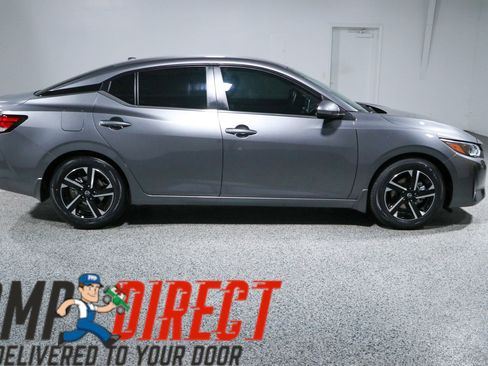 Used 2025 Nissan Sentra SV FWD image 6