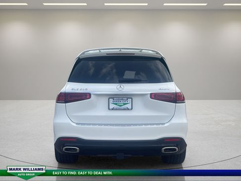 Used 2023 Mercedes-Benz GLS 580 4MATIC image 4