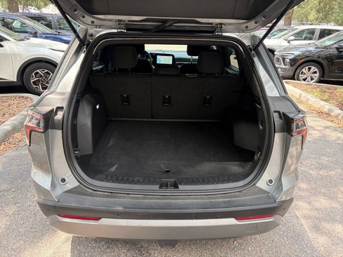 Used 2025 Chevrolet Equinox LT FWD image 26