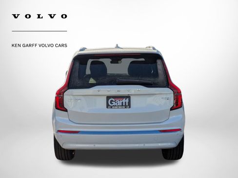 New 2026 Volvo XC90 T8 Plus w/ Protection Package Premier image 4