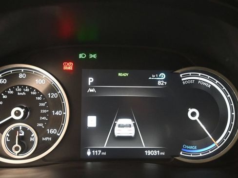Used 2025 Genesis Electrified GV70 AWD/4WD image 18