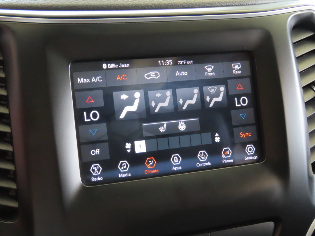 Used 2019 Jeep Cherokee Latitude Plus AWD/4WD image 41