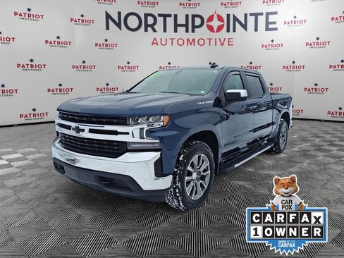 Used 2022 Chevrolet Silverado 1500 LT w/ Bed Protection Package image 2