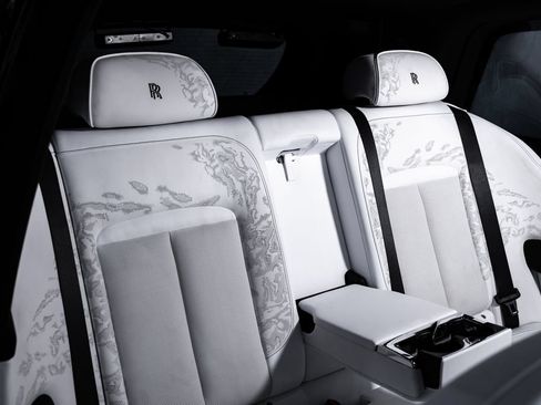 Used 2025 Rolls-Royce Cullinan AWD/4WD image 23