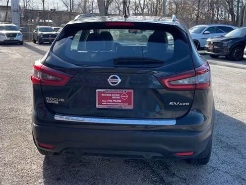 Used 2022 Nissan Rogue Sport SV w/ Technology Package image 5