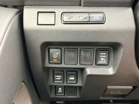 Used 2022 Nissan Frontier SV w/ SV Premium Package AWD/4WD image 21