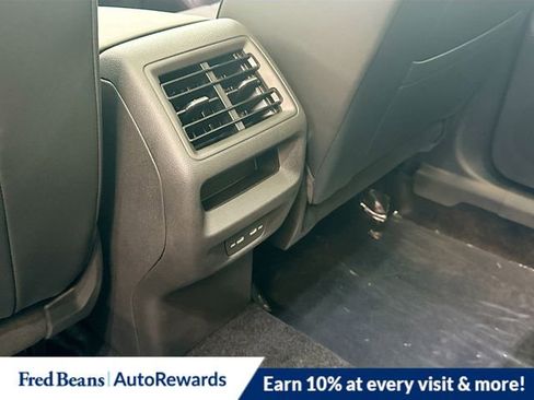 New 2025 Volkswagen Tiguan SE image 13