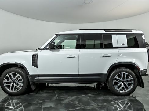 Used 2020 Land Rover Defender 110 HSE AWD/4WD image 6