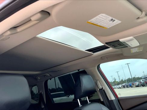 Used 2022 Nissan Rogue SV w/ SV Premium Package FWD image 14