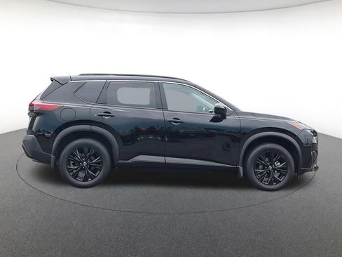 Used 2023 Nissan Rogue SV w/ SV Premium B Package FWD image 4