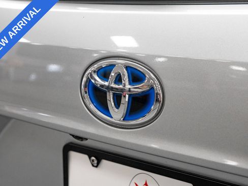 Used 2021 Toyota Highlander XLE AWD/4WD image 24