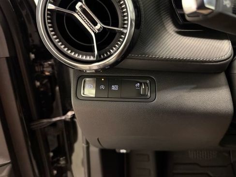 Used 2025 Chevrolet Equinox LT w/ Convenience Package II FWD image 18