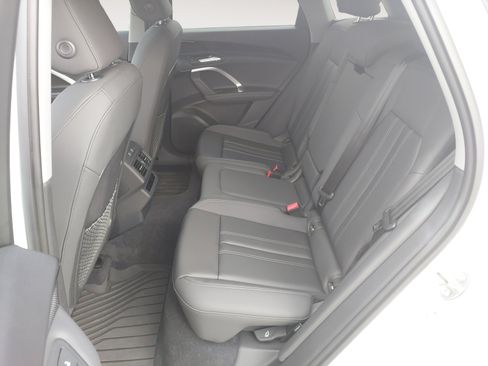 Used 2025 Audi Q5 Premium AWD/4WD image 24