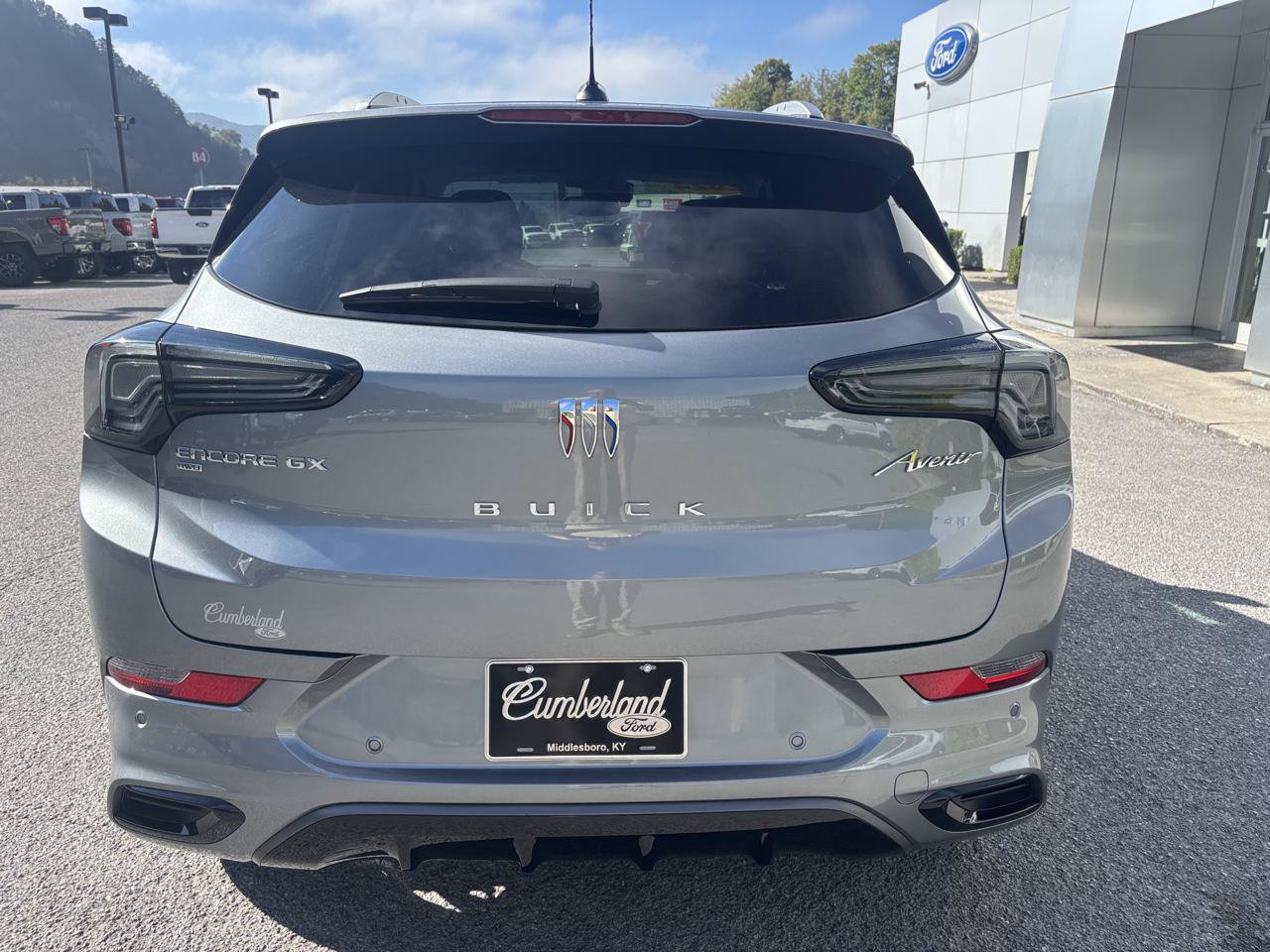 Used 2024 Buick Encore GX Avenir w/ Avenir Convenience Package AWD/4WD image 3