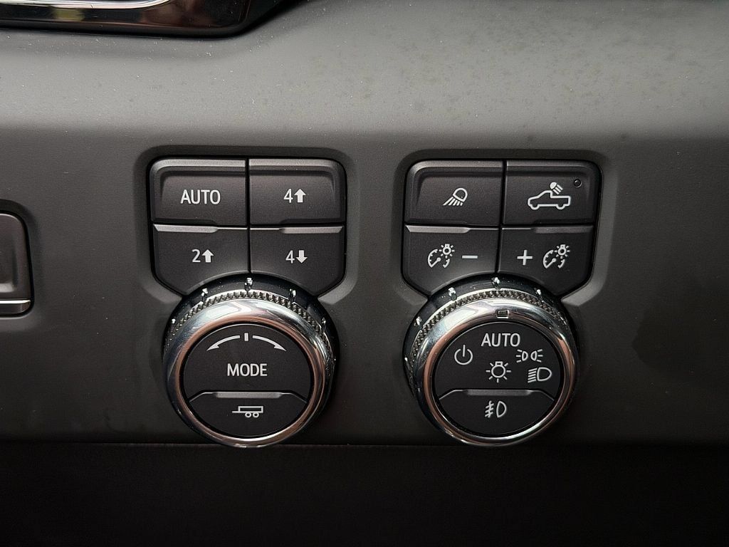 Used 2023 GMC Sierra 1500 AT4 w/ AT4 Premium Package AWD/4WD image 26