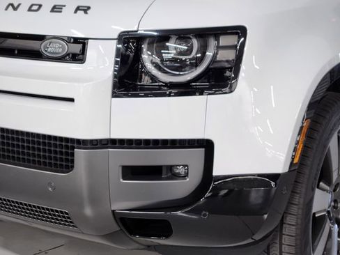 New 2026 Land Rover Defender 110 V8 image 12