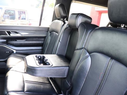 Used 2024 Jeep Wagoneer L Series II w/ Flexible Seating Group AWD/4WD image 25