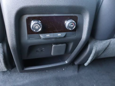 New 2026 Chevrolet Traverse LT w/ Driver Confidence Package AWD/4WD image 23