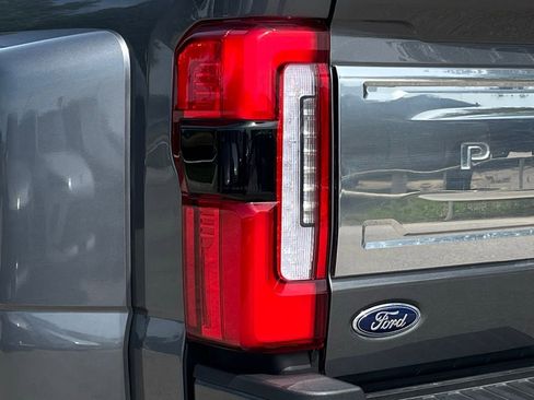 Used 2024 Ford F350 Platinum AWD/4WD image 12