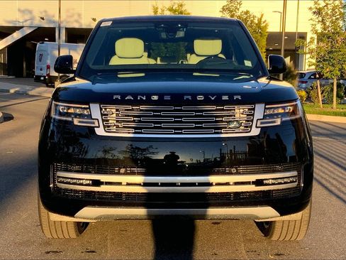 New 2025 Land Rover Range Rover Autobiography image 3