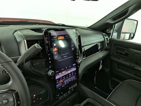 New 2026 RAM 3500 Limited AWD/4WD image 22