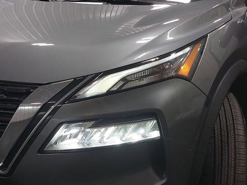 Used 2023 Nissan Rogue SV w/ SV Premium B Package image 42