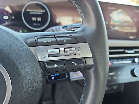 Certified 2025 Hyundai Sonata Limited image 18