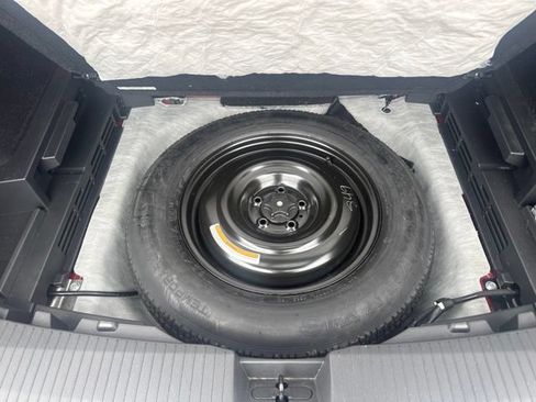 Used 2023 Nissan Rogue SV AWD/4WD image 12