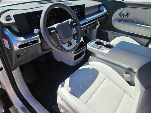 New 2026 Hyundai Ioniq 9 Limited image 3