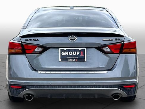 Used 2022 Nissan Altima 2.5 SR w/ Midnight Edition Package FWD image 5
