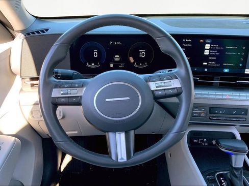 Used 2024 Hyundai Kona SEL image 8