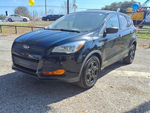 Used 2016 Ford Escape S FWD image 3