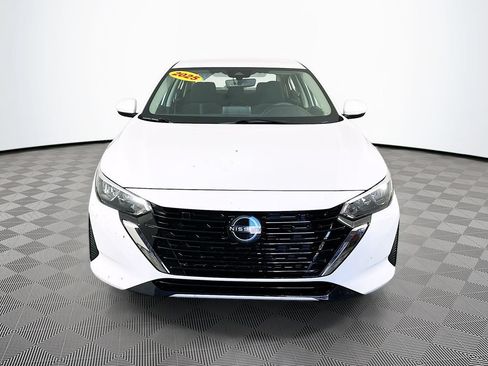 Certified 2025 Nissan Sentra SV w/ All-Weather Package FWD image 4
