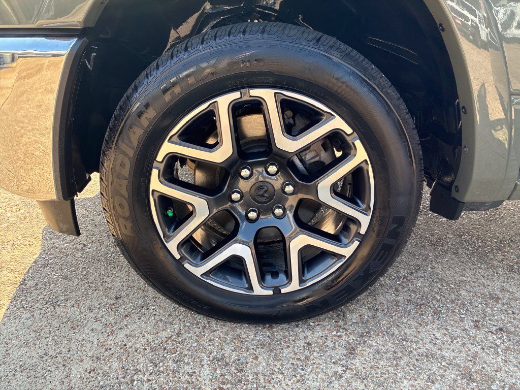 Used 2026 RAM 1500 Laramie AWD/4WD image 26