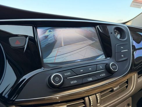 Used 2020 Buick Envision Essence image 19