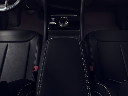 New 2026 Jeep Grand Cherokee L Limited AWD/4WD image 4