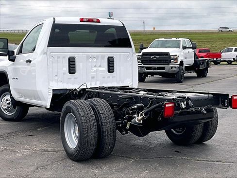 New 2026 Chevrolet Silverado 3500 W/T w/ WT Convenience Package AWD/4WD image 3