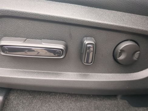 New 2025 Honda Pilot TrailSport image 17